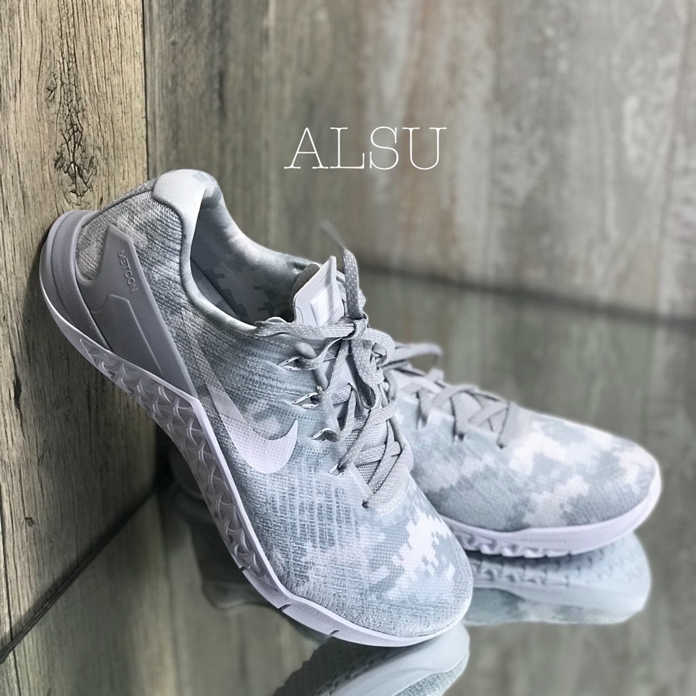 NWT Nike Metcon 3 AMP Wolf Grey W AUTHENTIC - Picture 3 of 7